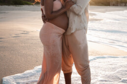 photographer sint maarten couple at the beach sunrise
