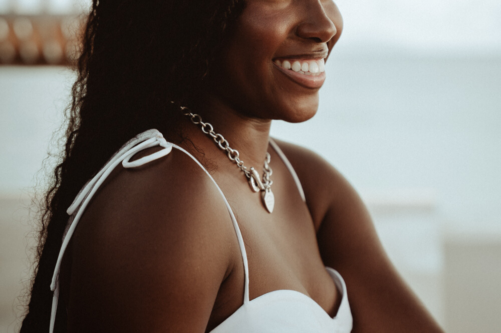 woman photographer sint maarten black woman close up natural light